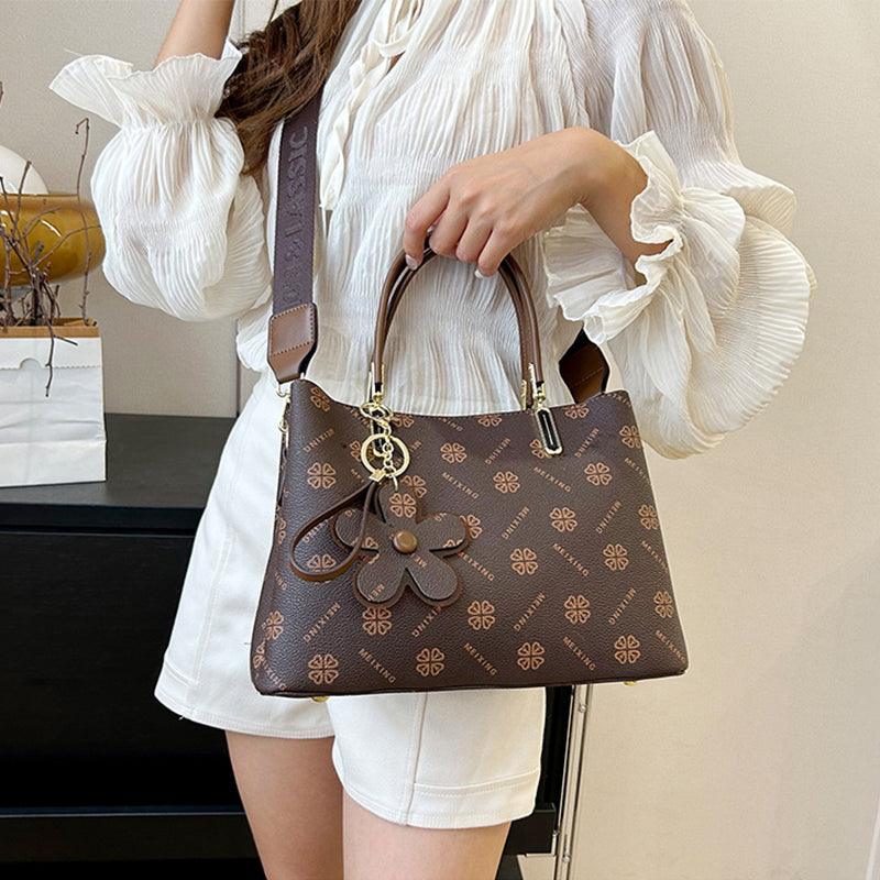 Printed Tote Bag With Flower Pendant Shoulder Bag For Women Fashion Large-capacity Crossbody Bag